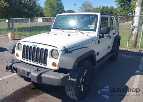 2010 Jeep Wrangler Unlimited Sport z USA, uszkodzony, nr VIN 1J4BA3H12AL170892
